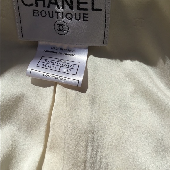 CHANEL Boutique Tweed Blazer/CHANEL Jacket 98P. - Picture 5 of 8